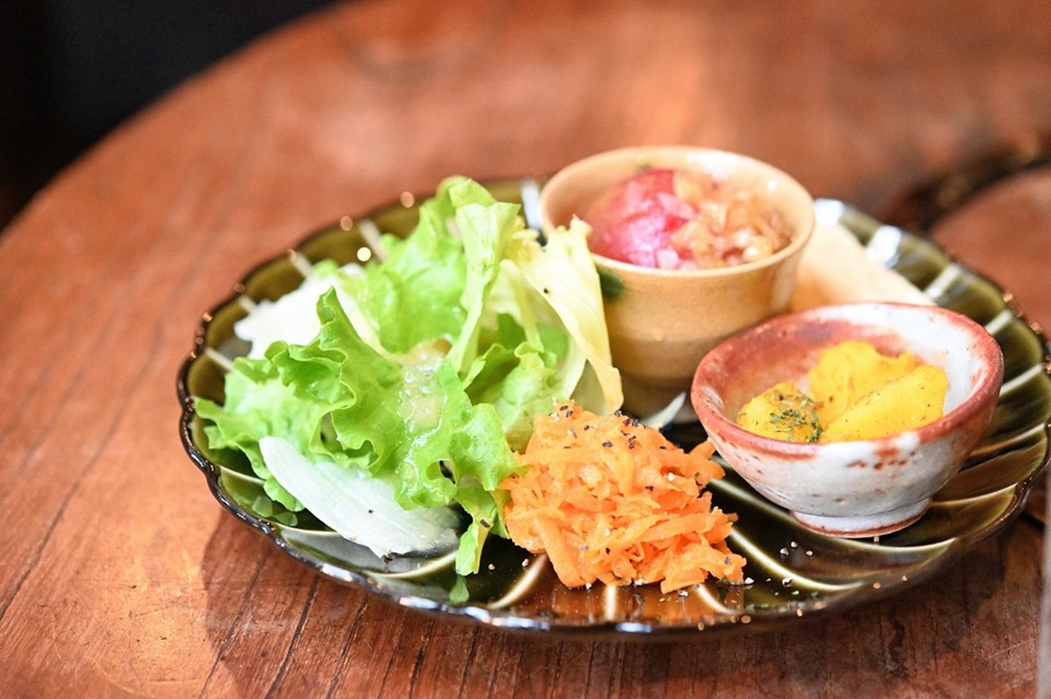 冷たい甘味や食事メニューも追加 茶処 鶴亀して万年 土岐市下石町に和カフェがオープンしてまんねん なかなか良い雰囲気の隠れ家喫茶店でまんねん 土岐 市を駆ける男 やまだくん